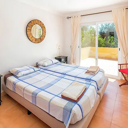 Villa Vivenda Faria *